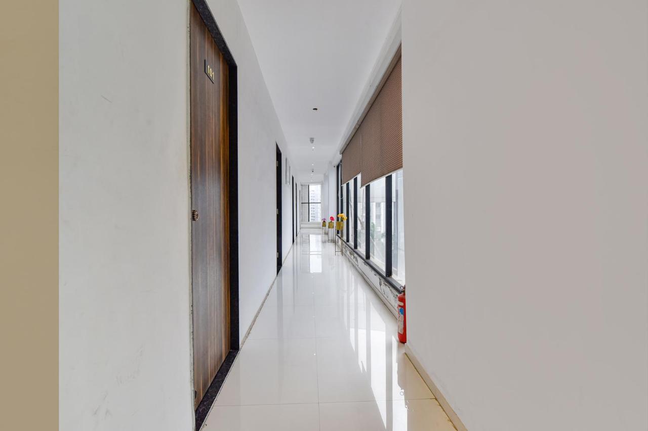 Fabhotel Code Surate Extérieur photo